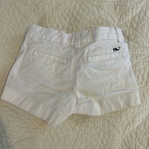 Girls Vineyard Vines Size 3 white shorts